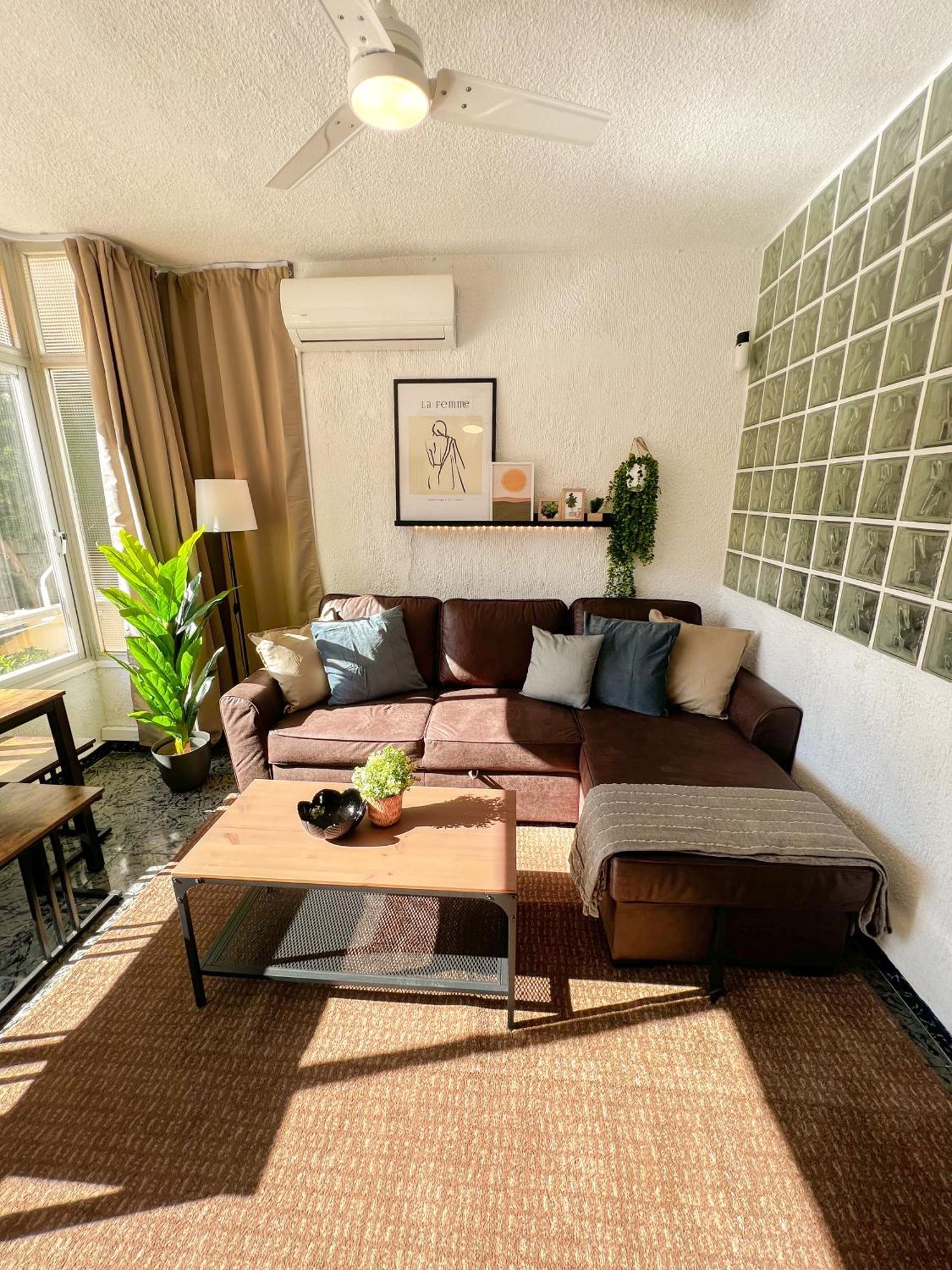 Apartmán Cozy And Bright Flat With Pool Torremolinos Exteriér fotografie