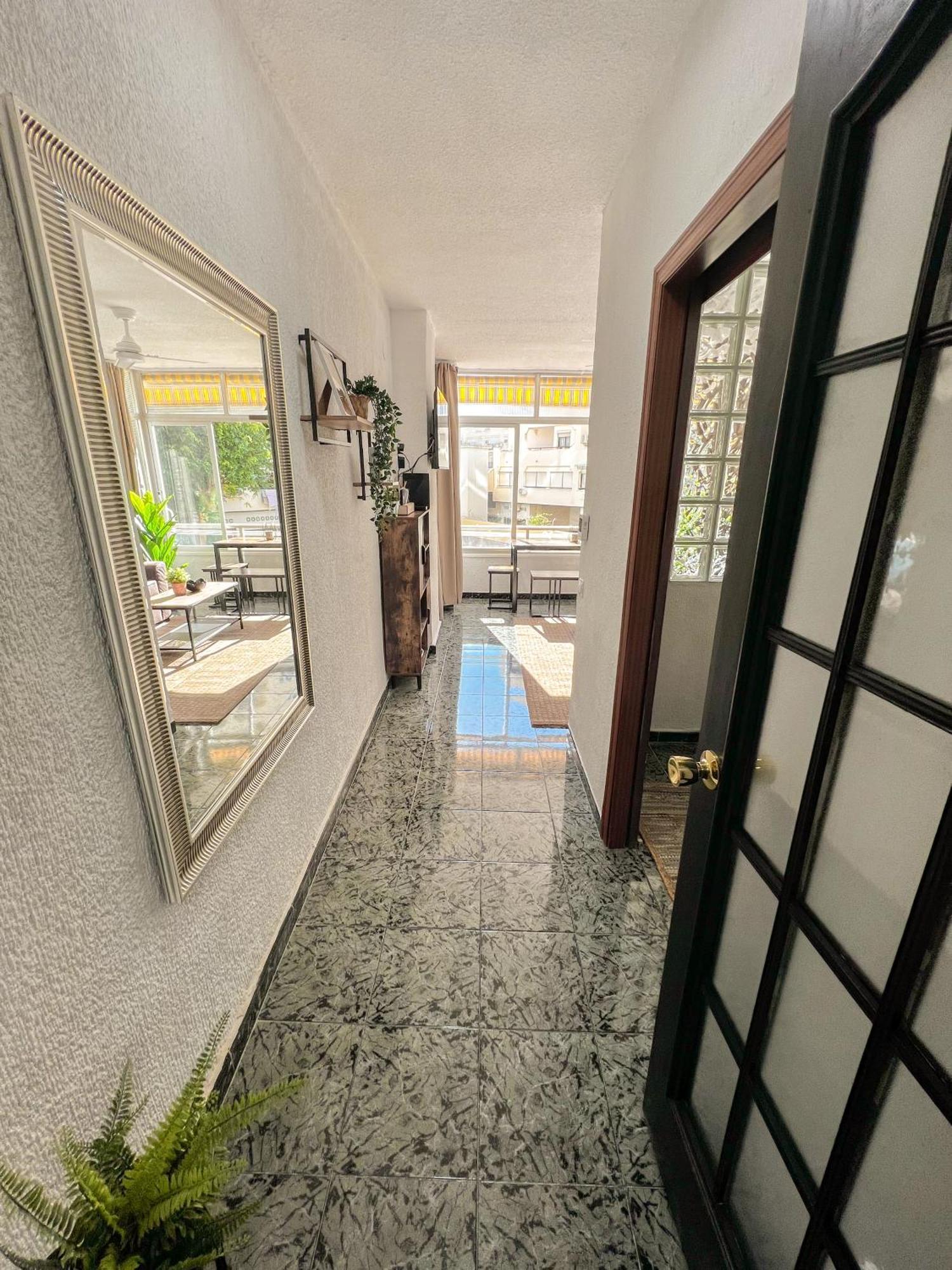 Apartmán Cozy And Bright Flat With Pool Torremolinos Exteriér fotografie