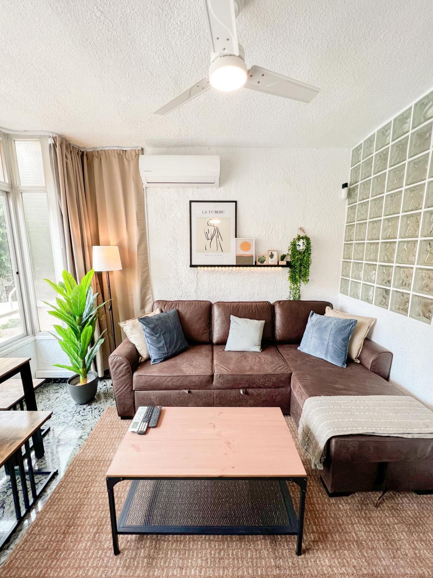 Apartmán Cozy And Bright Flat With Pool Torremolinos Exteriér fotografie